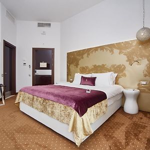 Chambre Supérieure Lit King-Size